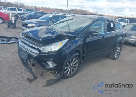 2017 Ford Escape Titanium из США, поврежденный, VIN 1FMCU9J95HUD99460